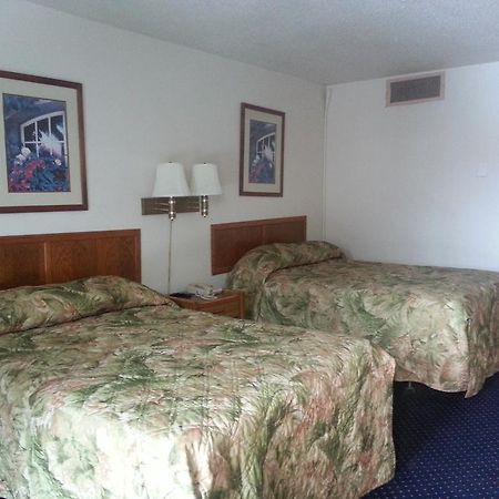 America'S Best Inn & Suites Clarksville คลาร์กสวิลล์ ห้อง รูปภาพ