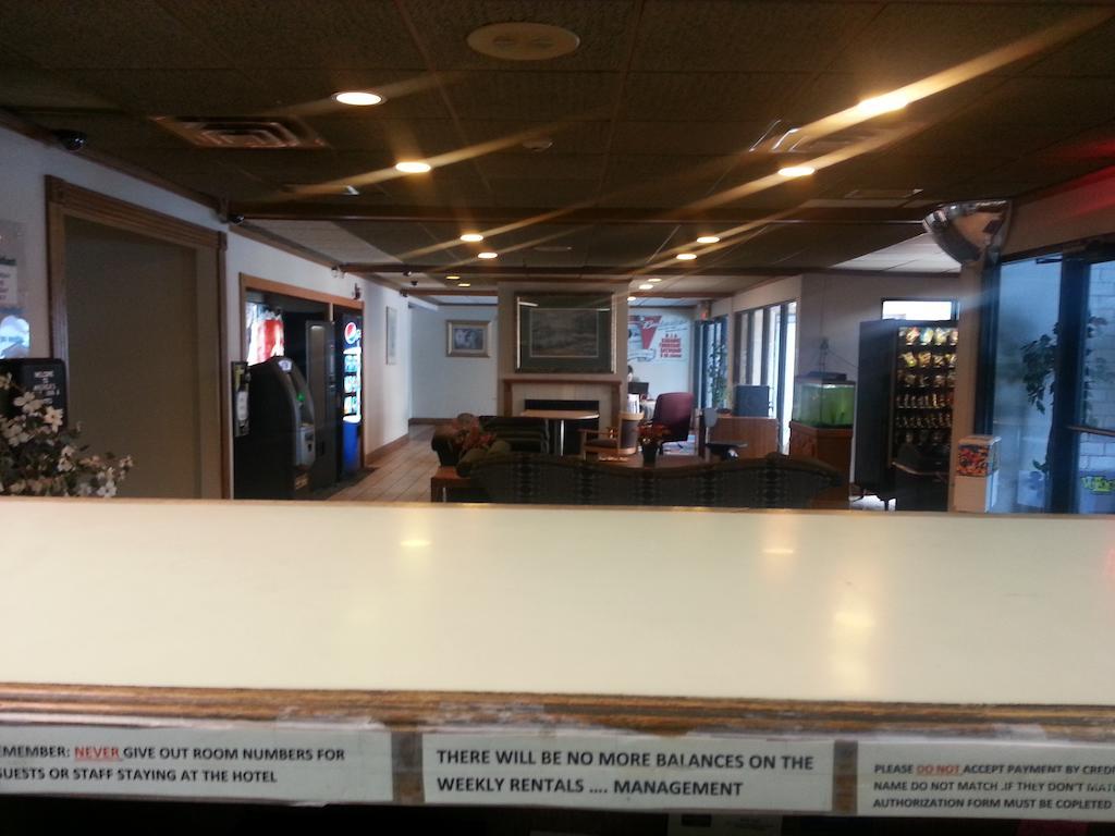 America'S Best Inn & Suites Clarksville คลาร์กสวิลล์ ภายนอก รูปภาพ