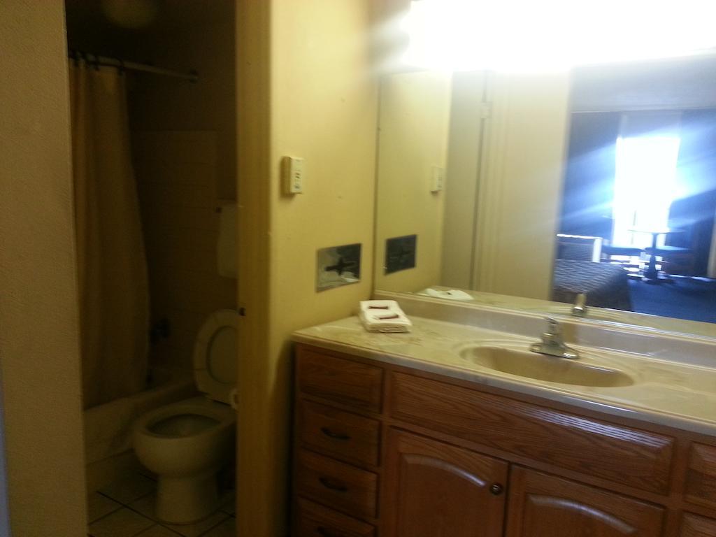 America'S Best Inn & Suites Clarksville คลาร์กสวิลล์ ห้อง รูปภาพ